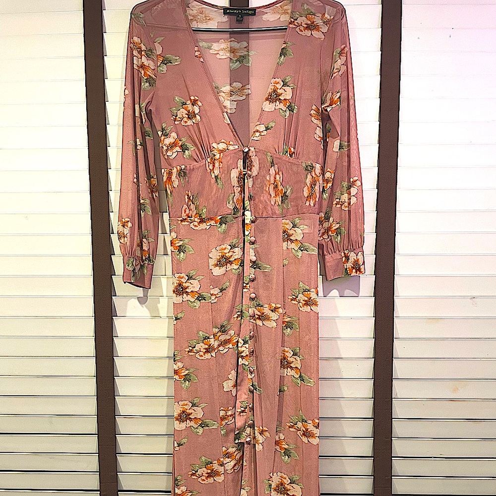 Stunning Floral button down dress